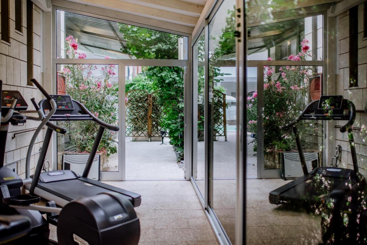 Hotel Lalla Beauty & Relax Cesenatico Dış mekan fotoğraf