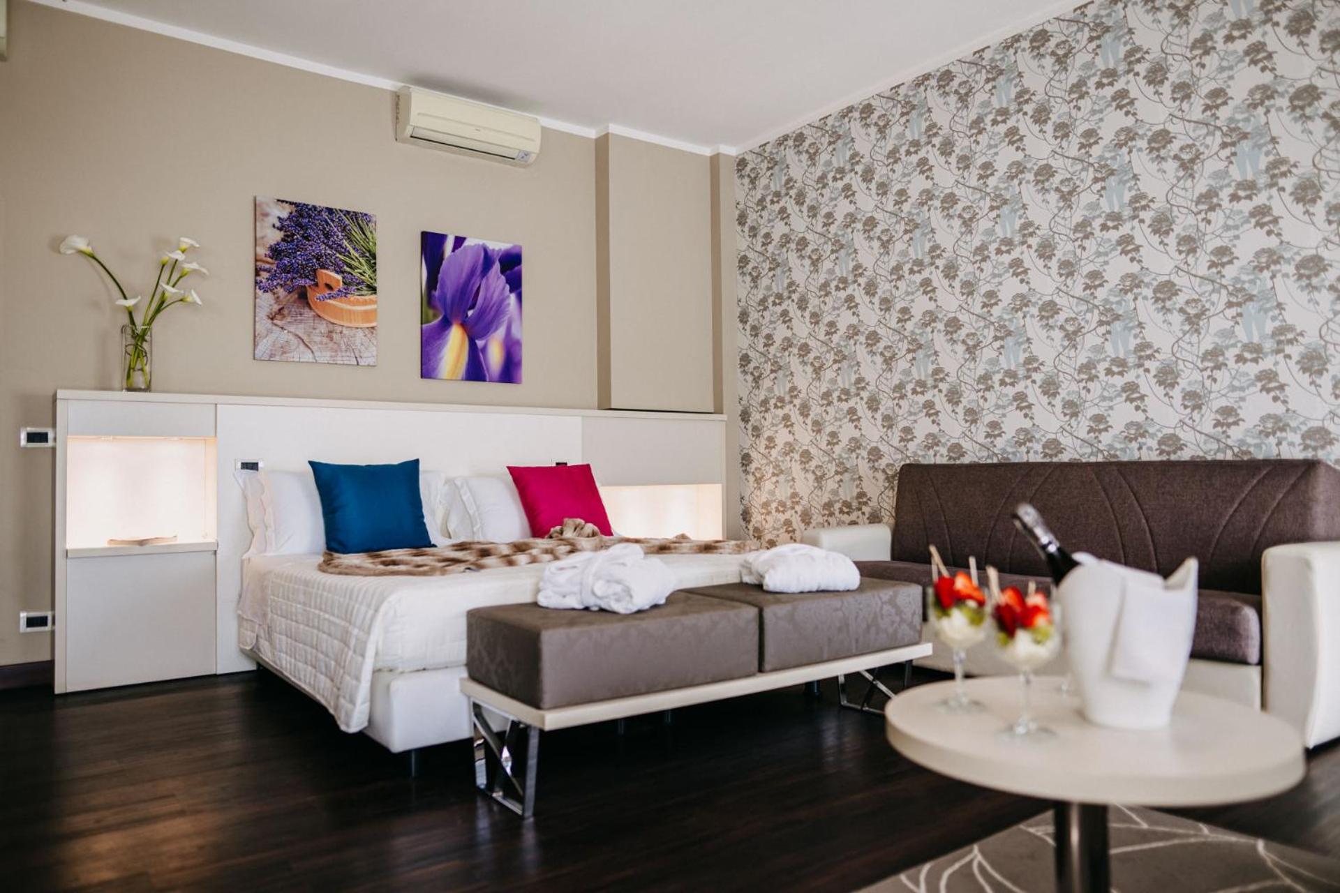 Hotel Lalla Beauty & Relax Cesenatico Dış mekan fotoğraf