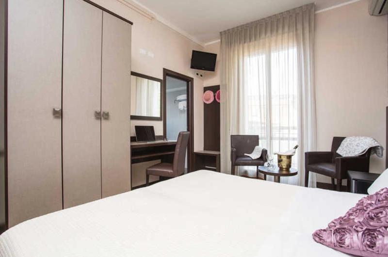 Hotel Lalla Beauty & Relax Cesenatico Dış mekan fotoğraf